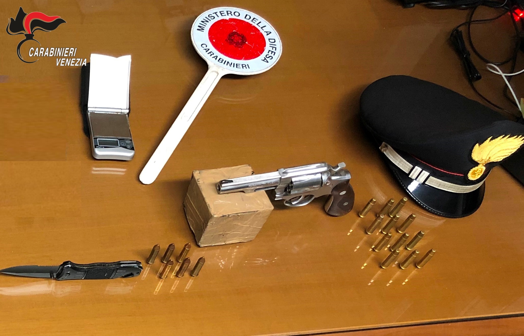 DOLO (VE): ARRESTATO PREGIUDICATO CHE DETENEVA UNA 357 MAGNUM